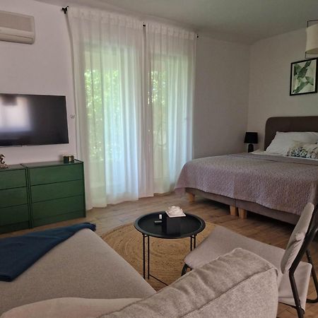 Mystica - Charming Studio Apartment On The Beach Kruševo Esterno foto