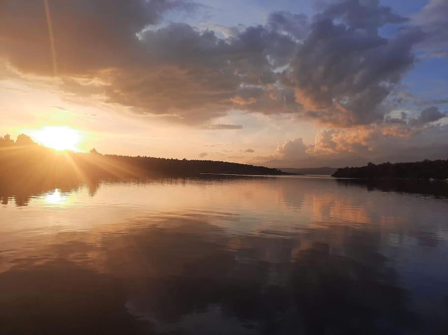 Mystica - Charming Studio Apartment On The Beach Kruševo Esterno foto