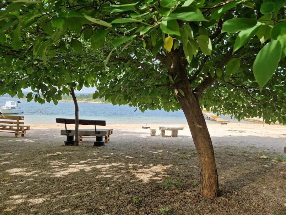 Mystica - Charming Studio Apartment On The Beach Kruševo Esterno foto